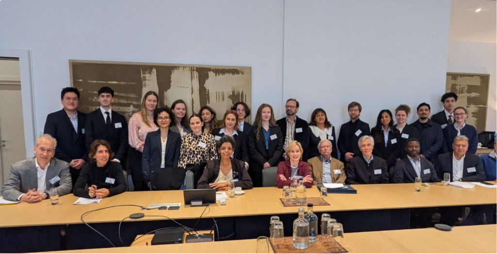 Les 5 equipes qualifiees pour la demi-finale r&eacute;unies